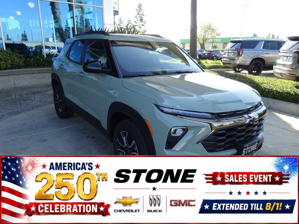 2026 Chevrolet Trailblazer ACTIV in Cacti Green — front three-quarter view